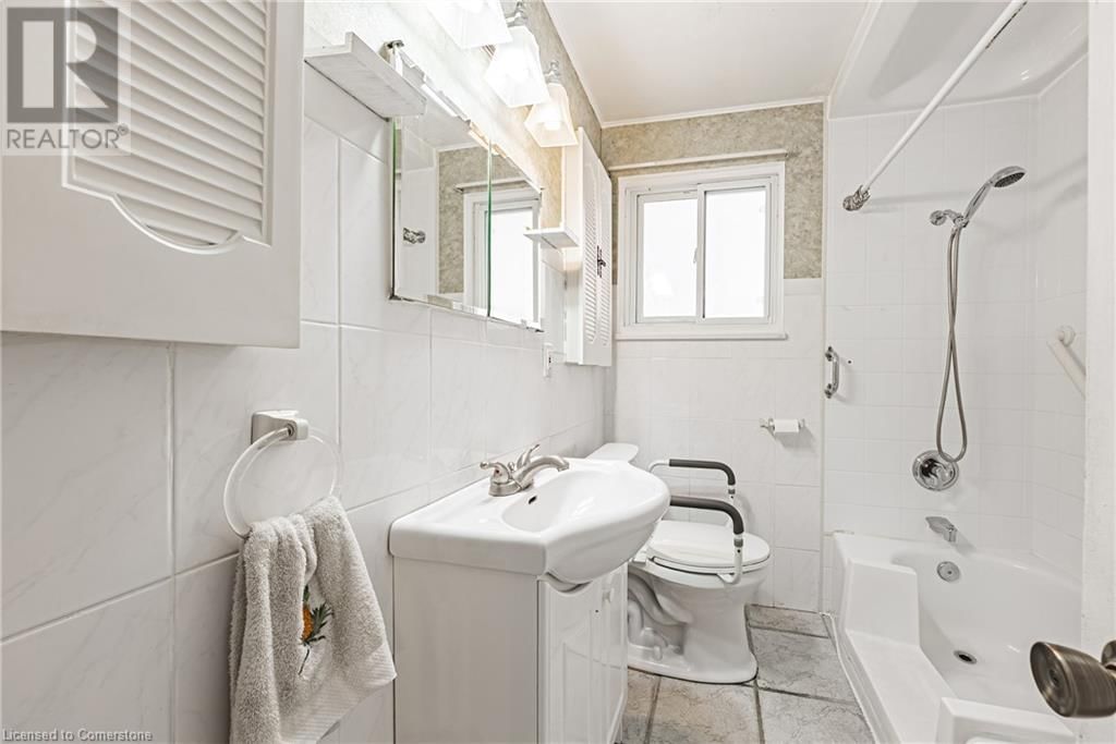 108 EAST 44TH STREET Image 18