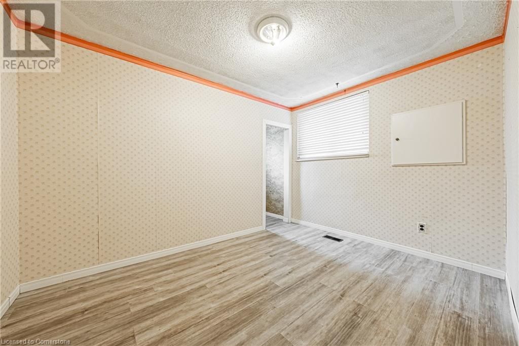 108 EAST 44TH STREET Image 20