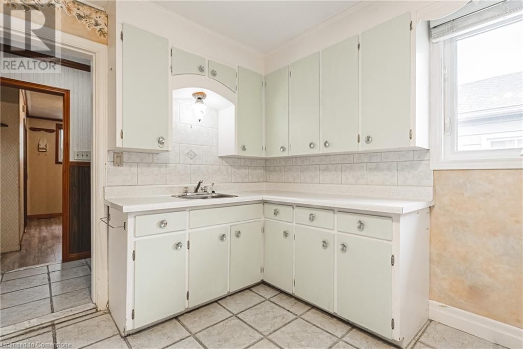 108 EAST 44TH STREET Image 8