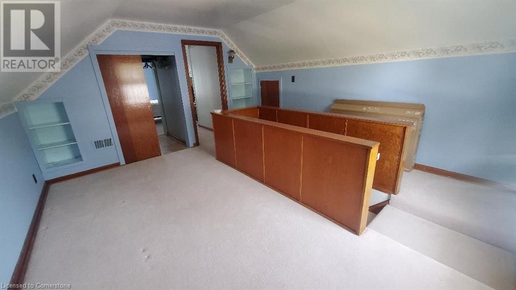 128 WOODS STREET Image 17