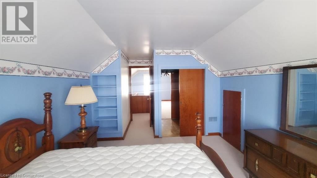 128 WOODS STREET Image 18