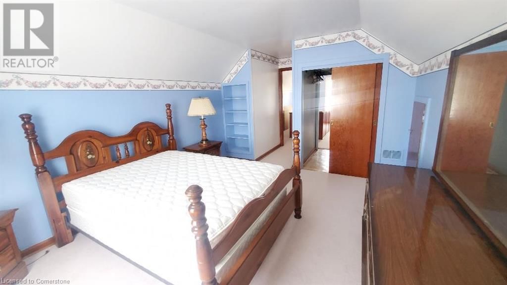 128 WOODS STREET Image 19