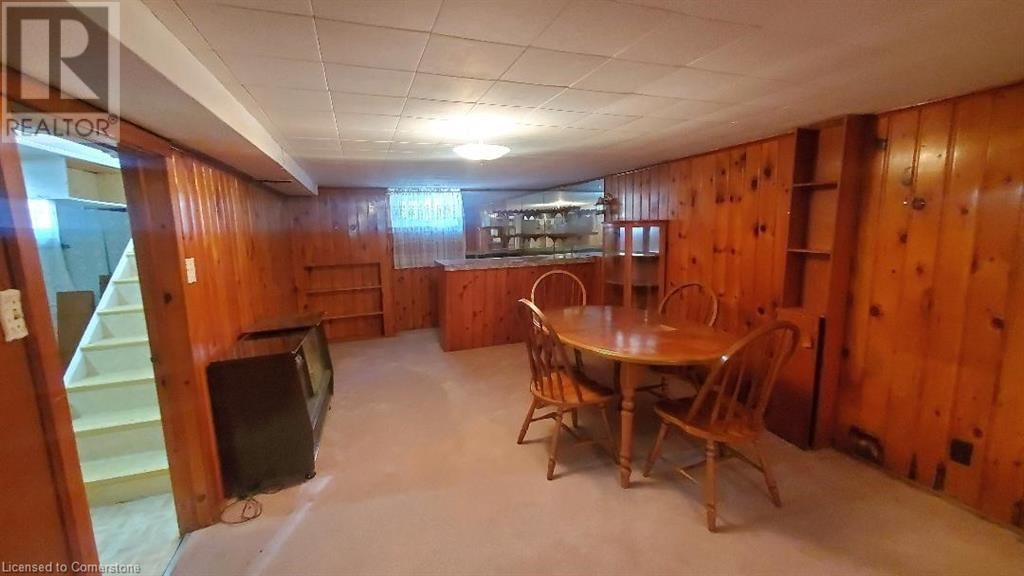 128 WOODS STREET Image 21