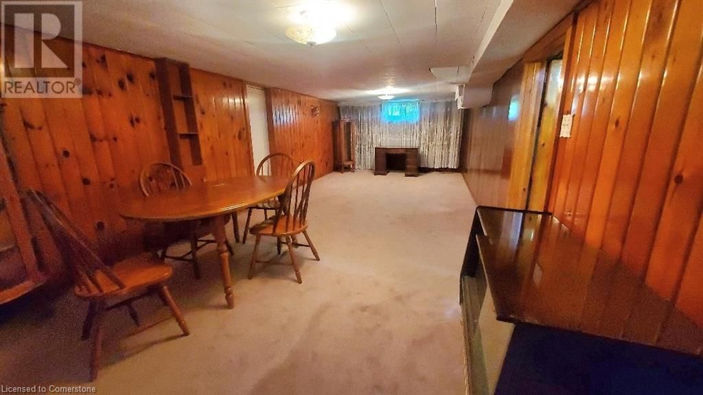 128 WOODS STREET Image 22
