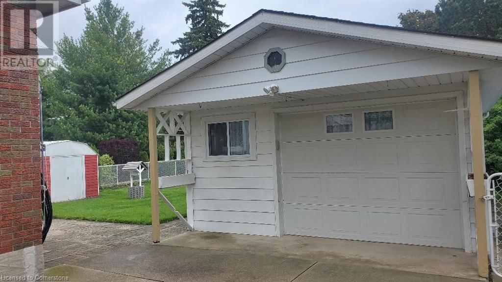 128 WOODS STREET Image 24