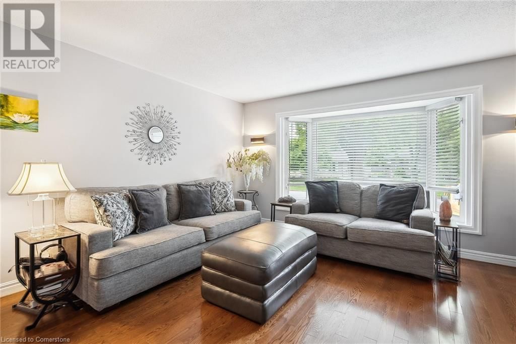 1369 ROYLEN ROAD Image 10
