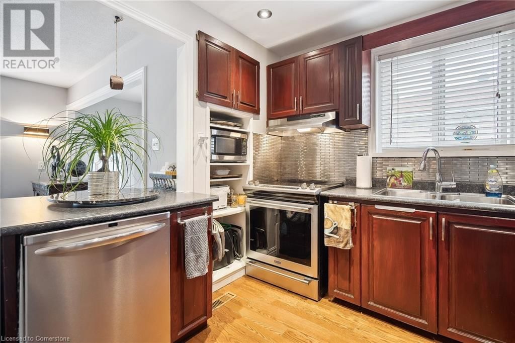 1369 ROYLEN ROAD Image 20