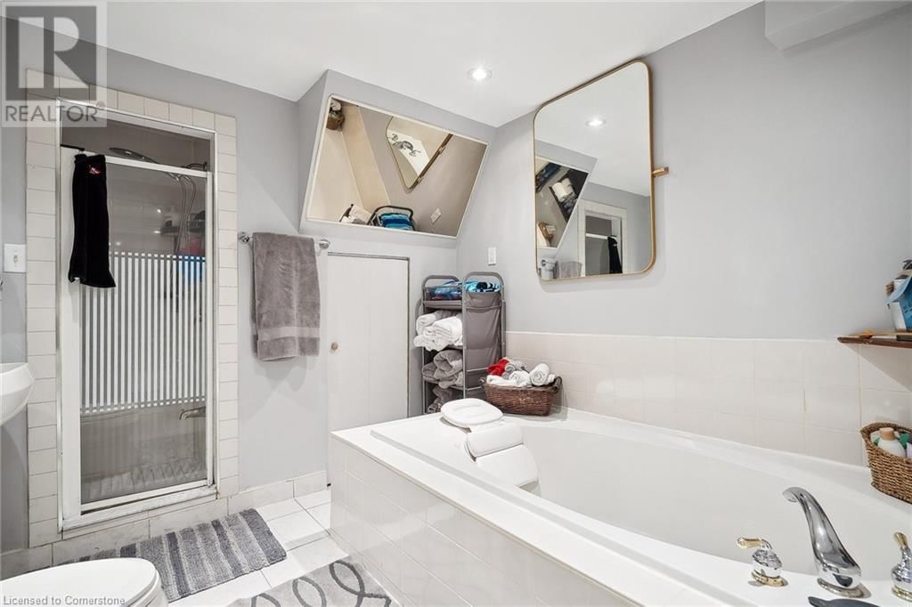 1369 ROYLEN ROAD Image 27