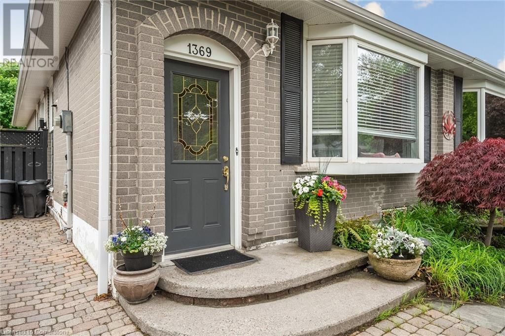 1369 ROYLEN ROAD Image 4