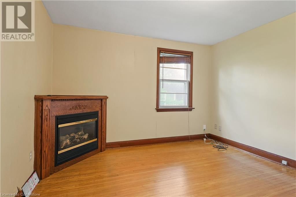 668 HARVEST ROAD Image 16