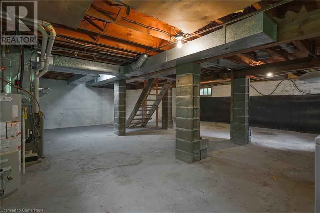 668 HARVEST ROAD Image 29