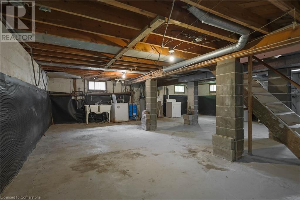 668 HARVEST ROAD Image 30