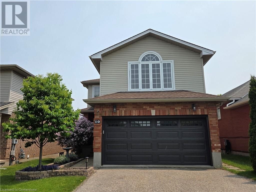 10 QUEEN CHARLOTTE CRESCENT Image 2