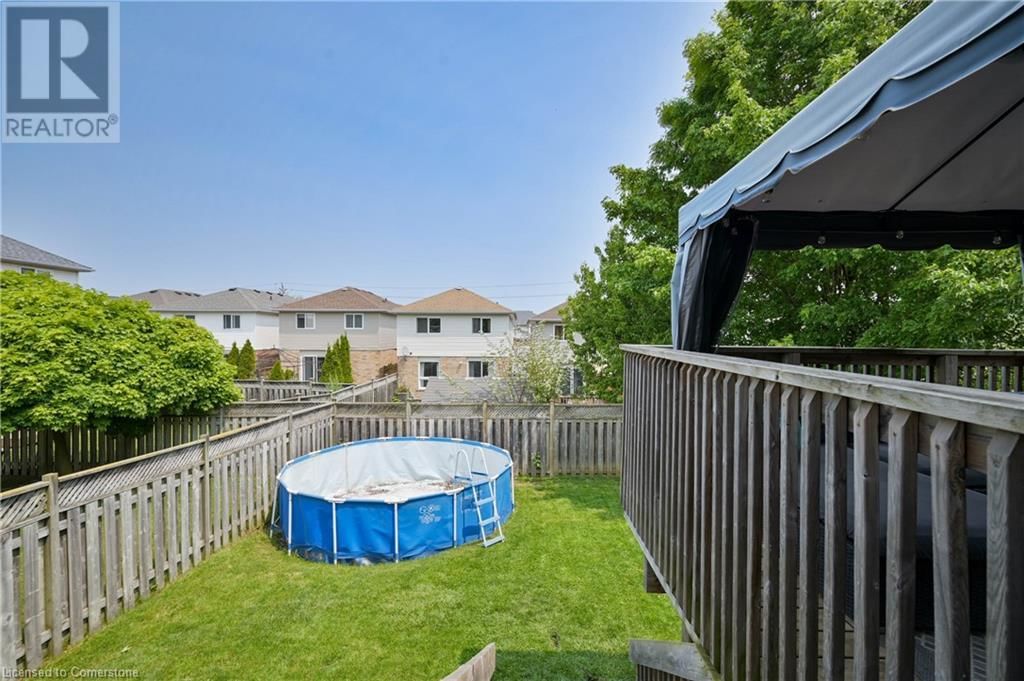 10 QUEEN CHARLOTTE CRESCENT Image 35
