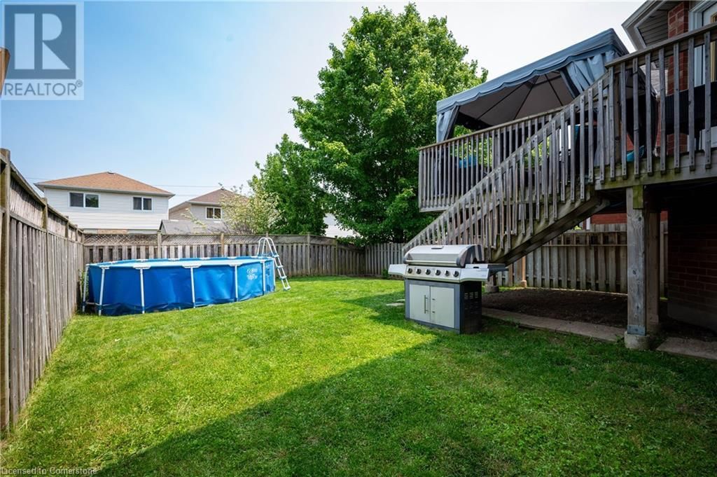 10 QUEEN CHARLOTTE CRESCENT Image 36