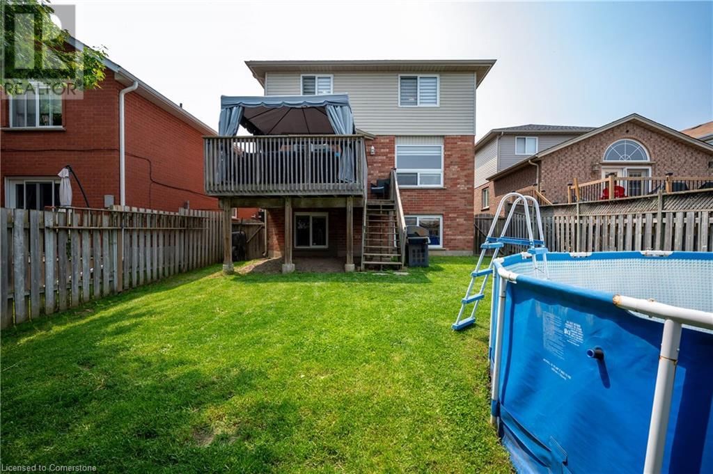 10 QUEEN CHARLOTTE CRESCENT Image 39