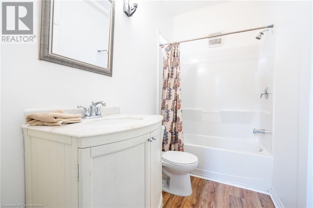 52 BARTON STREET WEST Image 13