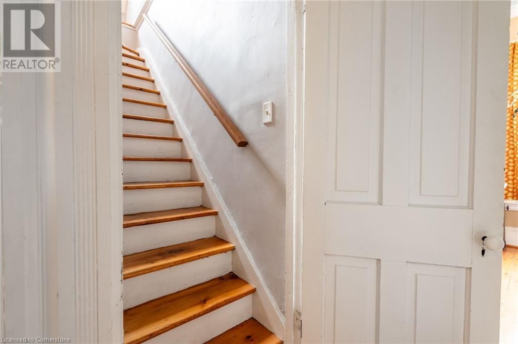 52 BARTON STREET WEST Image 23