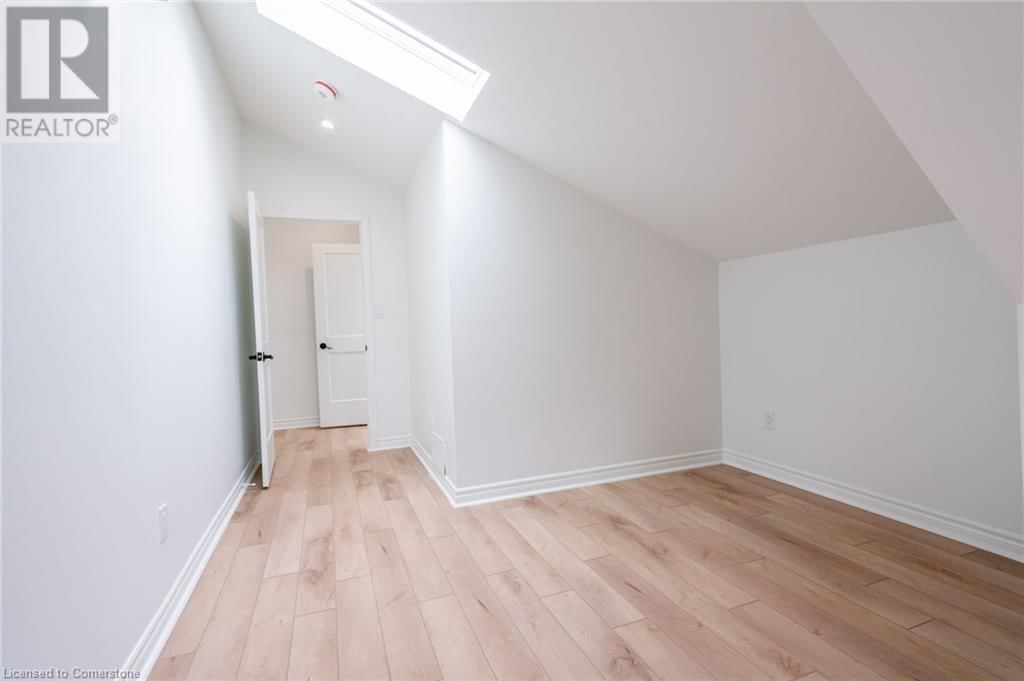 52 BARTON STREET WEST Image 37