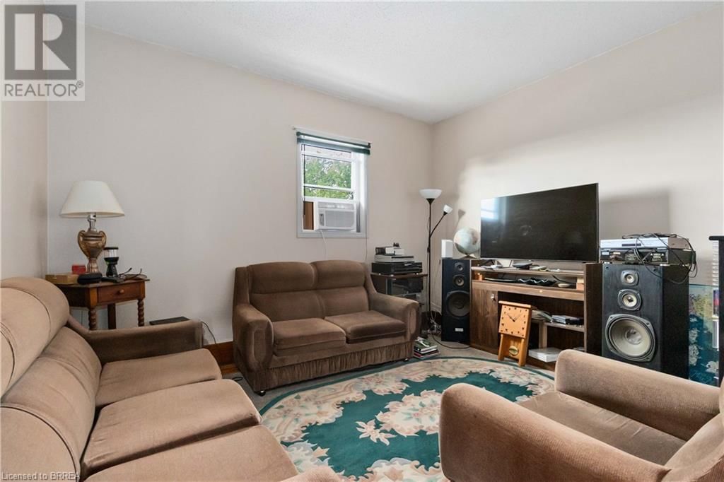 116 TERRACE HILL STREET Image 10