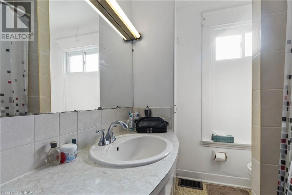 116 TERRACE HILL STREET Image 6