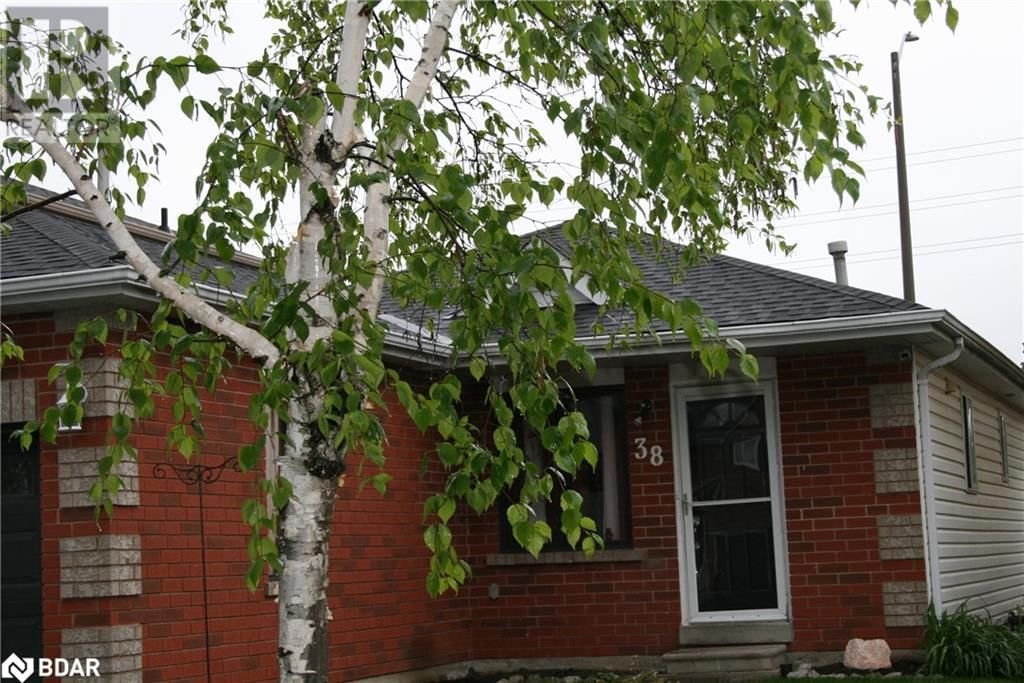38 GARIBALDI DRIVE Image 8