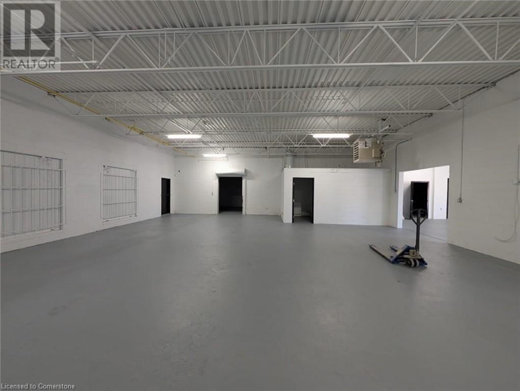 1 - 6 COMMUNITY AVENUE Image 2