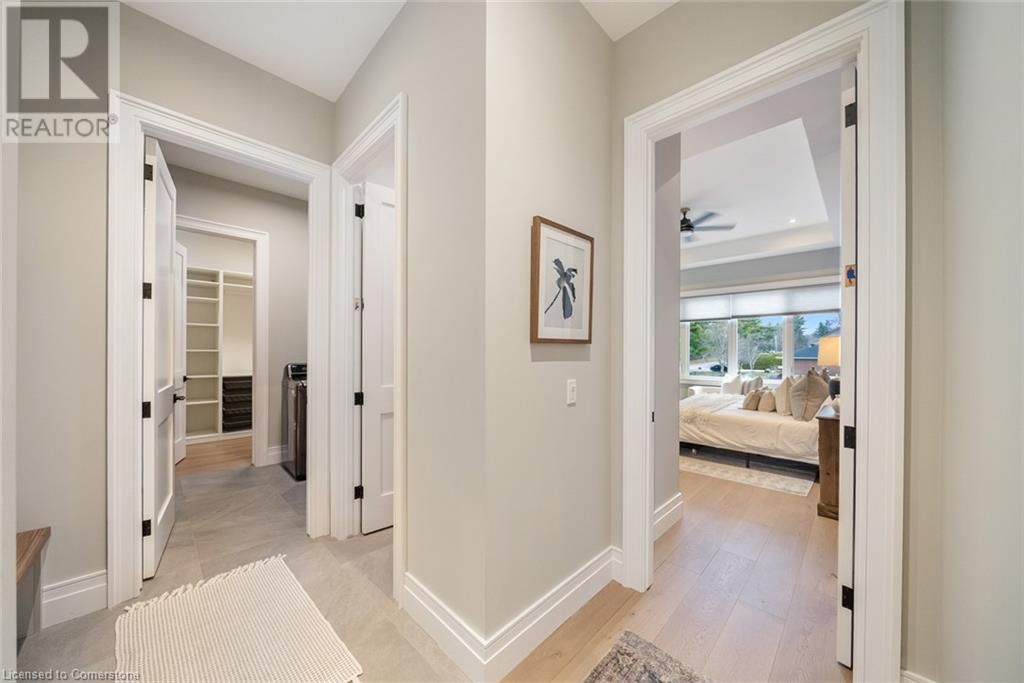 3 CLOVER LANE Image 19
