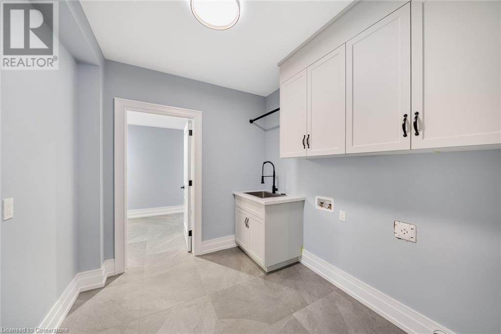 3 CLOVER LANE Image 42