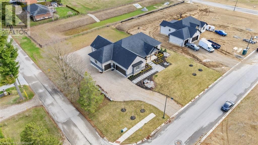 3 CLOVER LANE Image 48