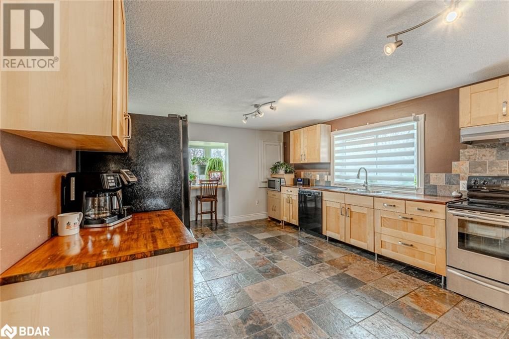 20 FERRIS LANE Image 2