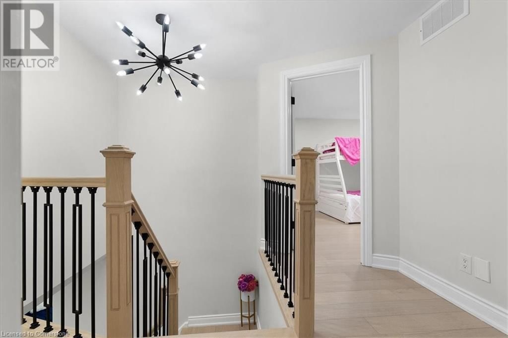 57 SPRINGMOUNT DRIVE Image 20