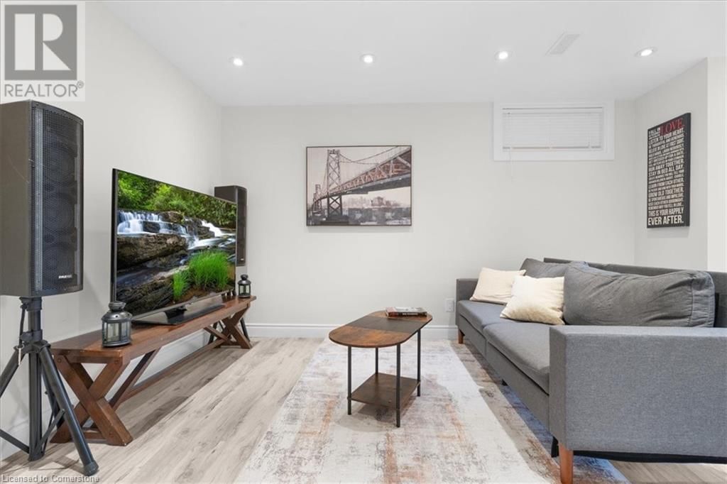 57 SPRINGMOUNT DRIVE Image 30