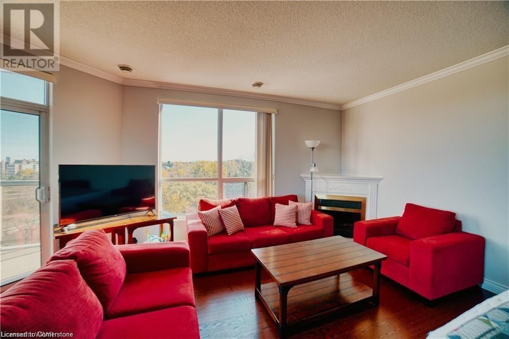 702 - 255 KEATS WAY Image 7