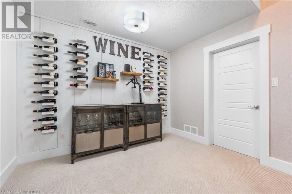 303 TERRACE WOOD CRESCENT Image 32