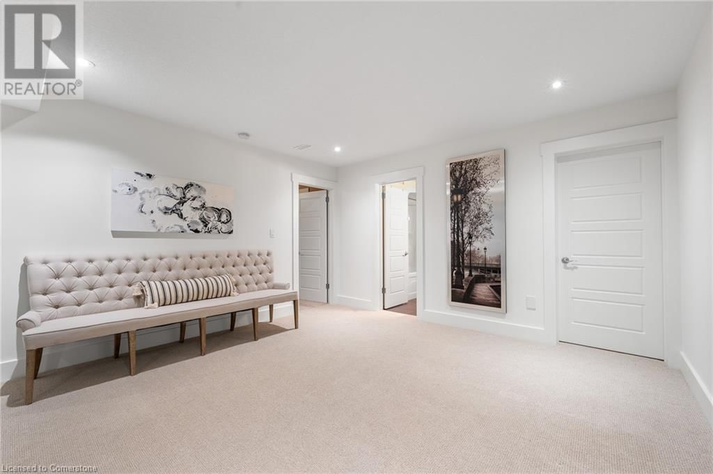 303 TERRACE WOOD CRESCENT Image 38