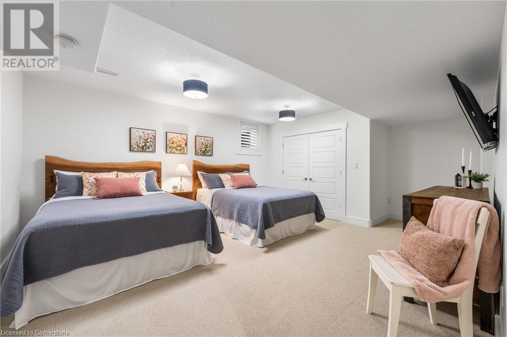 303 TERRACE WOOD CRESCENT Image 39