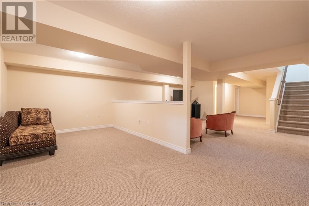 21 STICKLAND LANE Image 28