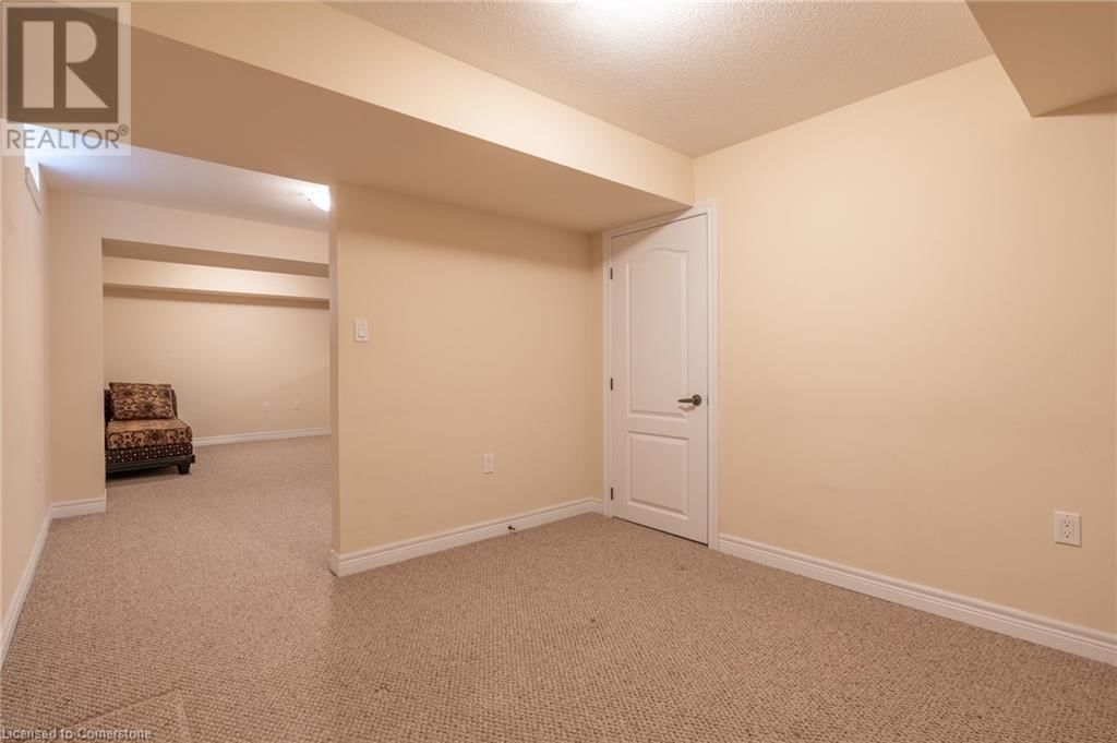21 STICKLAND LANE Image 30