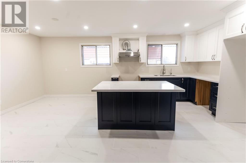 1 - 53 OBERMEYER DRIVE Image 2