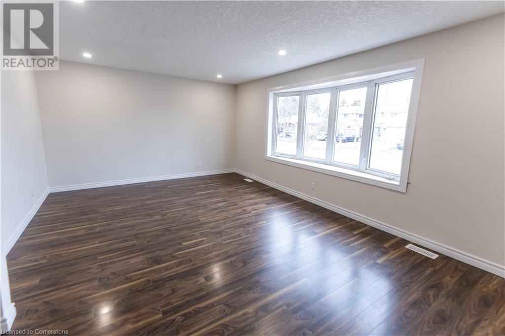 1 - 53 OBERMEYER DRIVE Image 5
