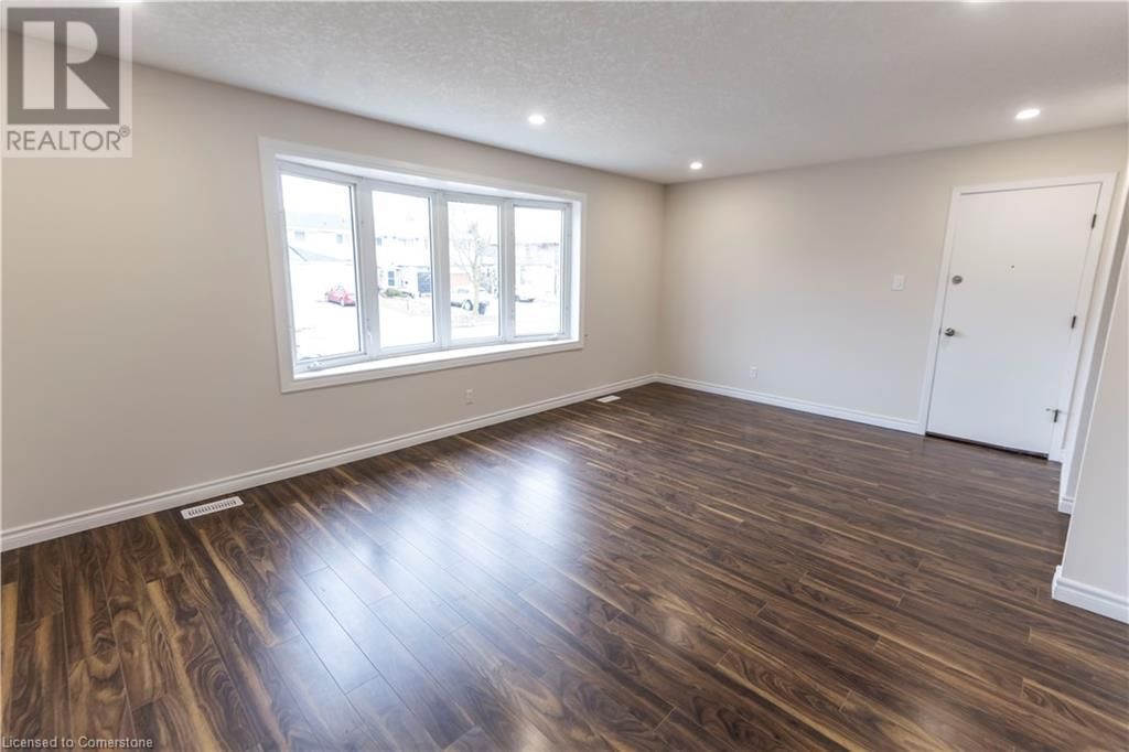 1 - 53 OBERMEYER DRIVE Image 6