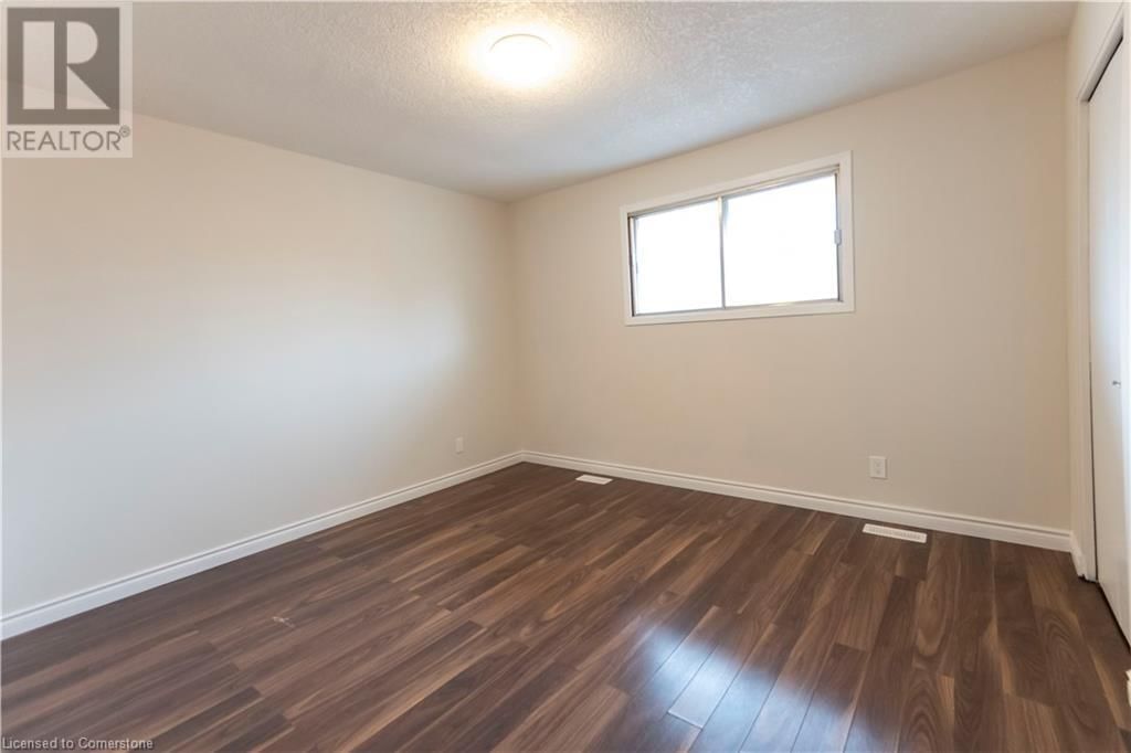 1 - 53 OBERMEYER DRIVE Image 8