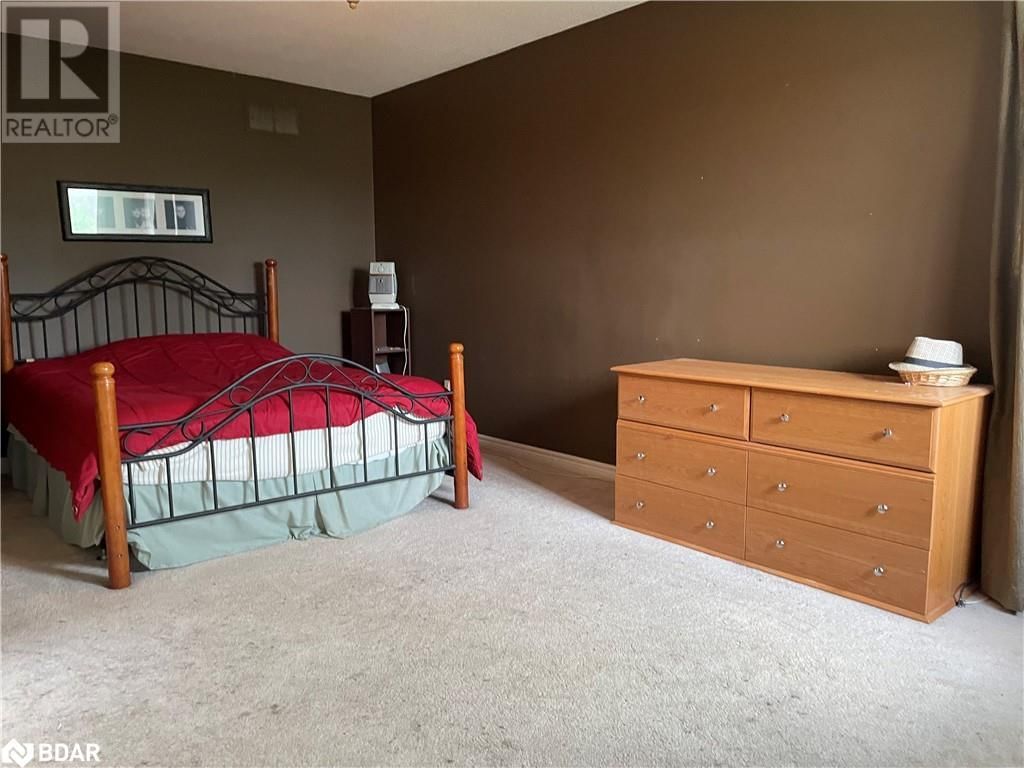 23 NIGHTINGALE CRESCENT Image 14