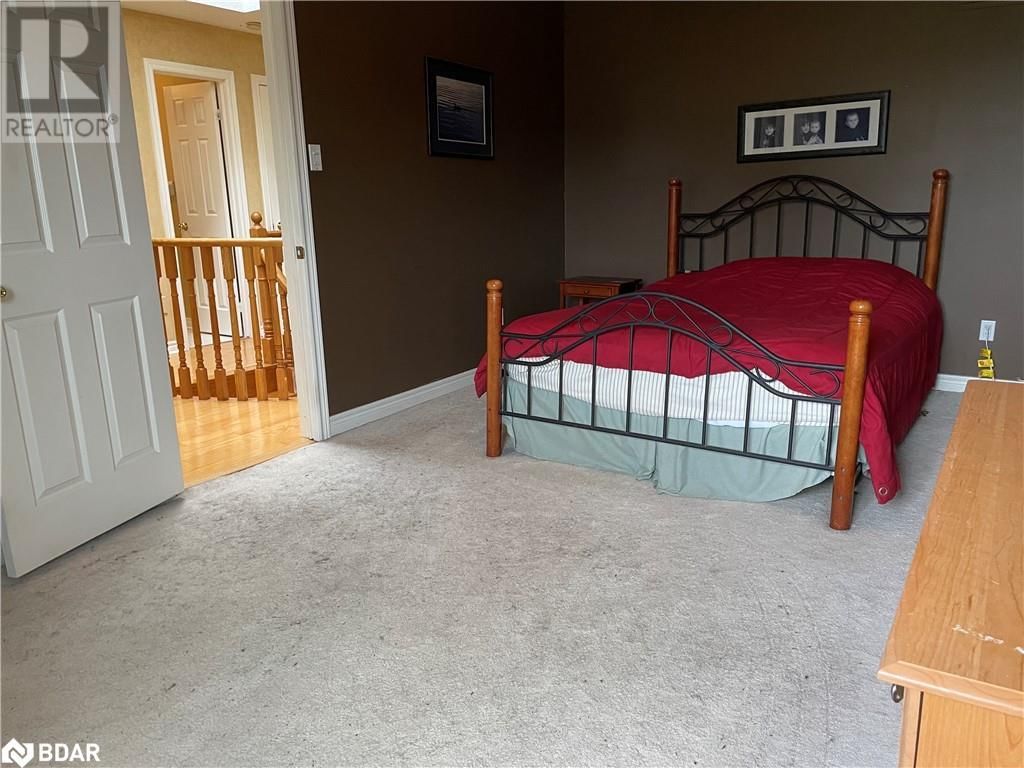 23 NIGHTINGALE CRESCENT Image 15