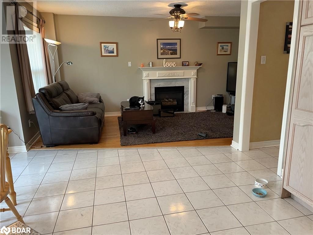 23 NIGHTINGALE CRESCENT Image 6
