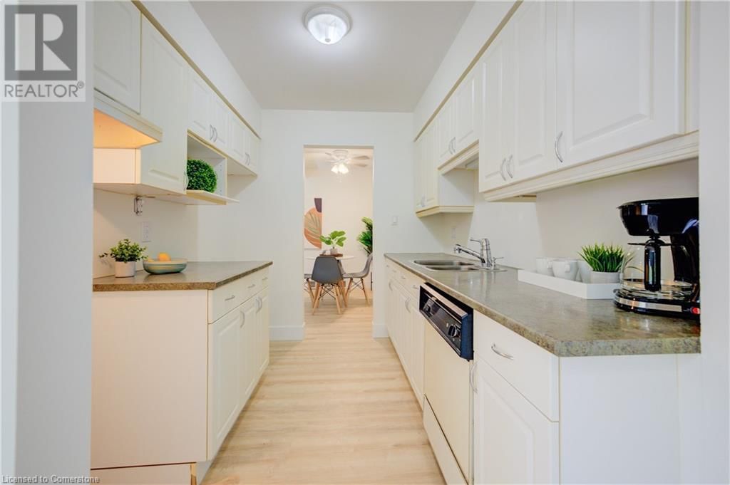 3 - 524 BEECHWOOD DRIVE Image 12