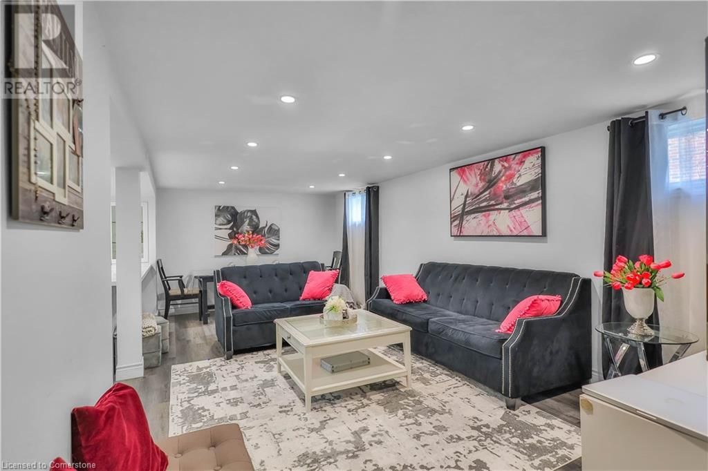 79 CASTLEFIELD DRIVE Image 29