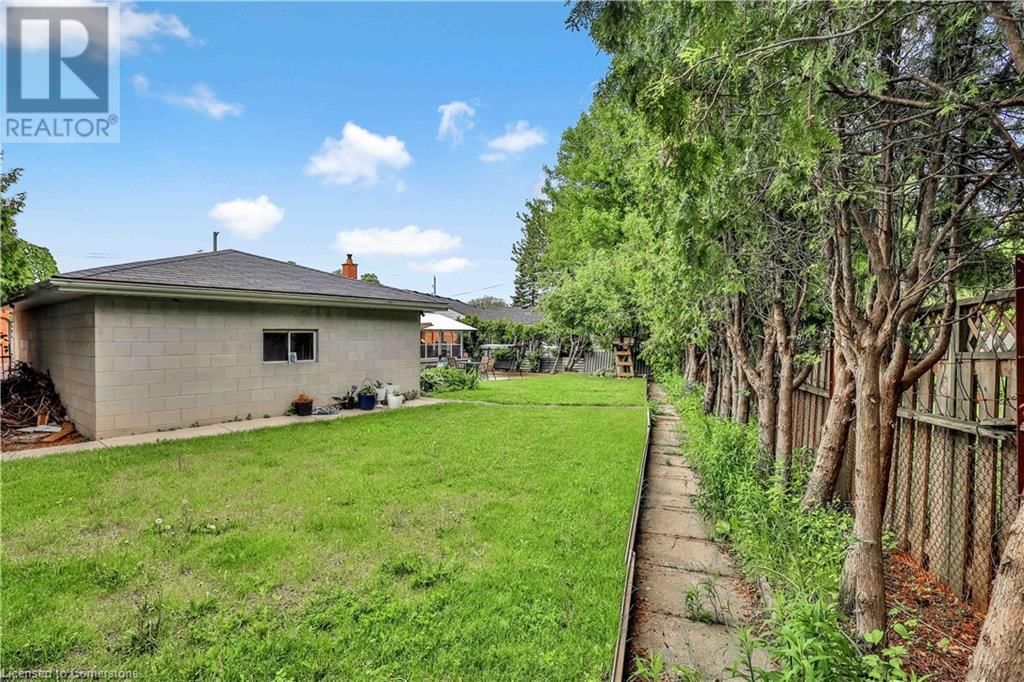 79 CASTLEFIELD DRIVE Image 40
