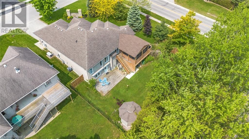 2 HUNTER DRIVE SOUTH Image 35